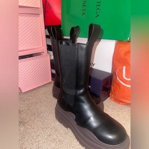 Brown Bottega Veneta Tire Chelsea boots